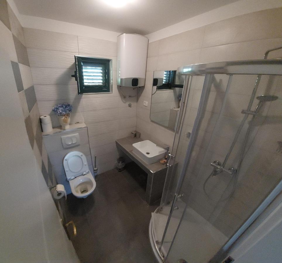 Apartman Rimac โตรกีร์ ภายนอก รูปภาพ